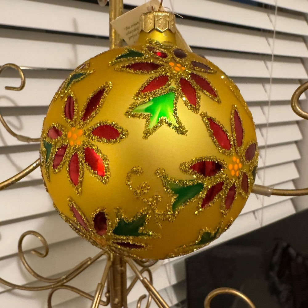 Christopher Radko Holiday Sparkle large 4in Ball Ornament w Red Poinsettias NWT